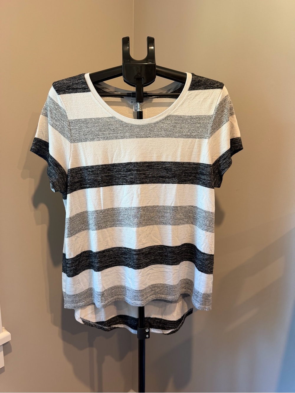 Market & Spruce Striped Short-Sleeve Scoop Neck Top - White & Gray